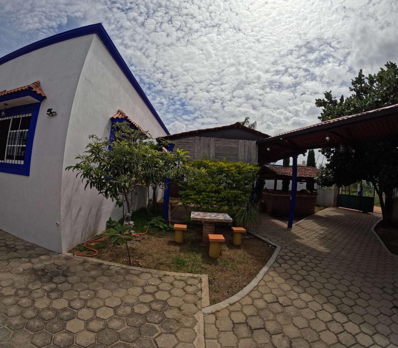 DCIM100GOPROGOPR1001.JPG