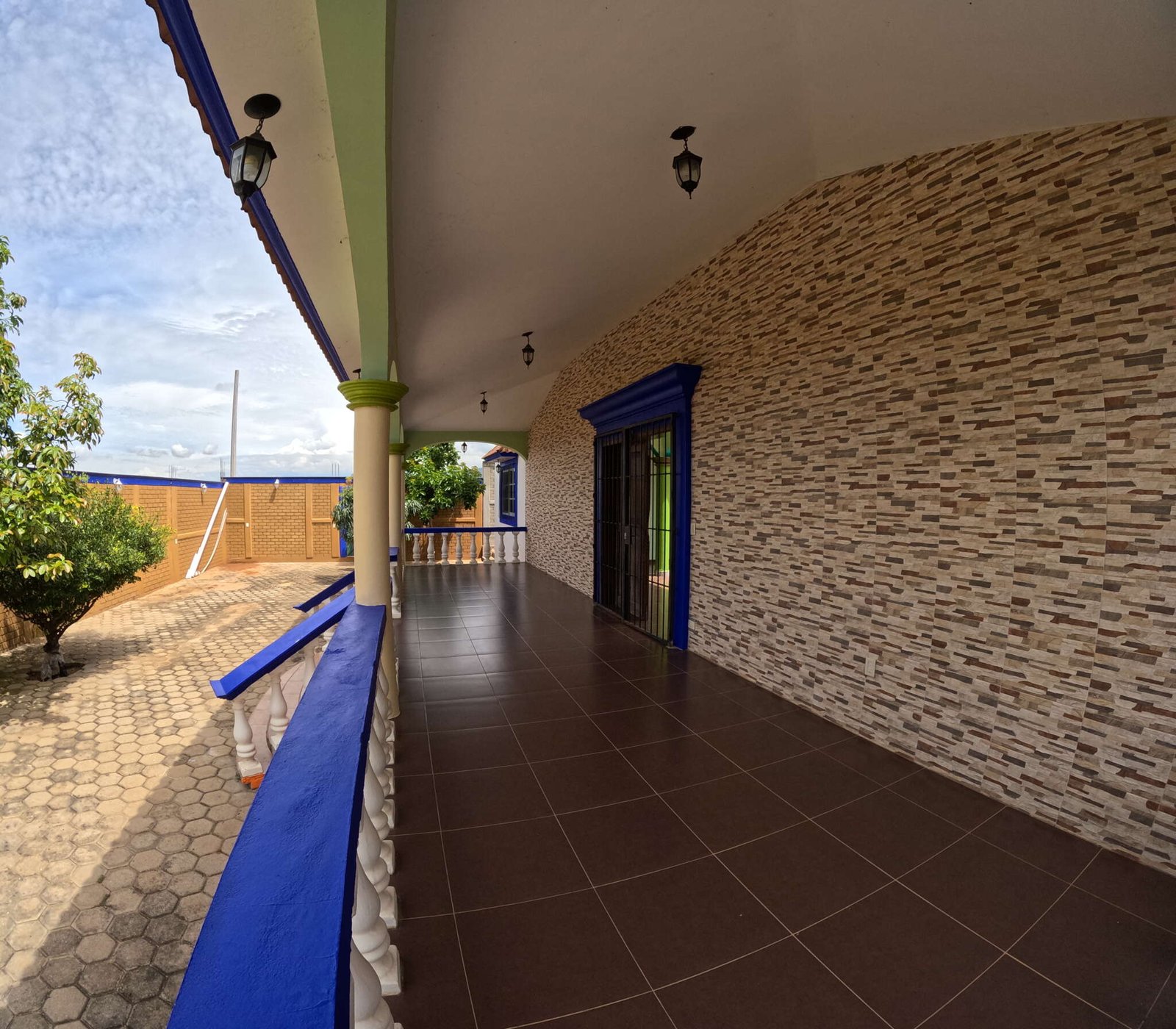 DCIM100GOPROGOPR1023.JPG